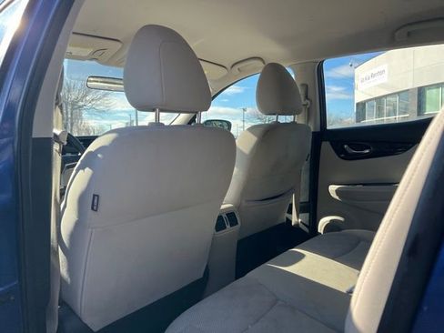 Used 2018 Nissan Rogue Sport SV image 13