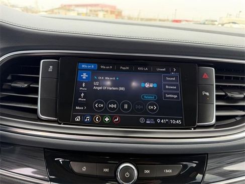 Used 2020 Buick Enclave Essence w/ Sport Touring Edition image 15