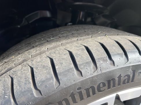 Used 2025 BMW X2 xDrive28i w/ Technology Package image 8