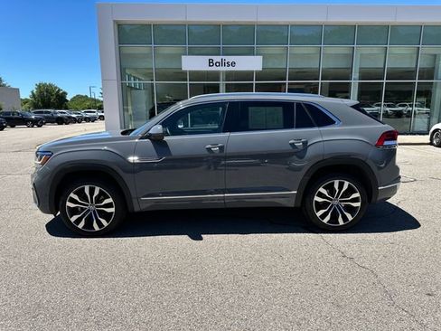 Certified 2023 Volkswagen Atlas Cross Sport SEL Premium R-Line AWD/4WD image 5