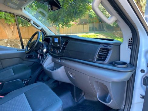 Used 2025 Ford Transit 250 Low Roof w/ Exterior Upgrade Package RWD image 38