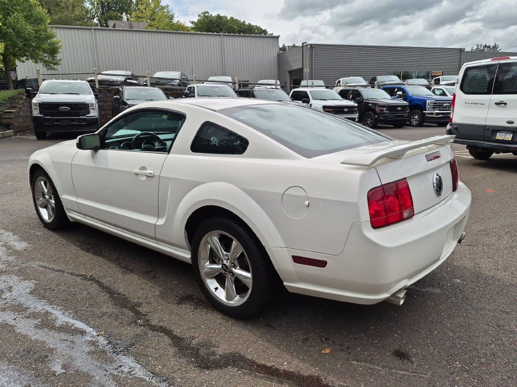 Used 2007 Ford Mustang GT Premium RWD image 7