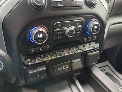 Certified 2023 Chevrolet Silverado 2500 LTZ w/ LTZ Premium Package image 27