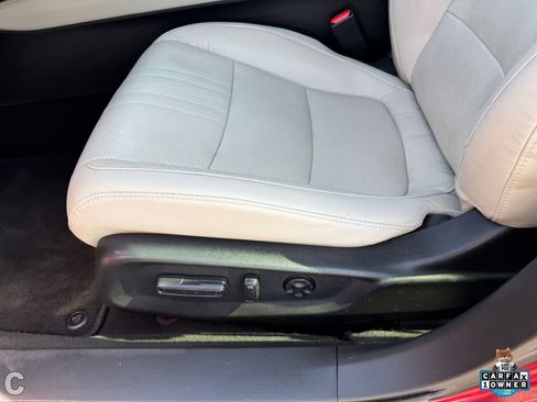 Used 2018 Honda Accord Touring image 20