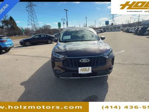 Used 2023 Ford Escape Active AWD/4WD image 3