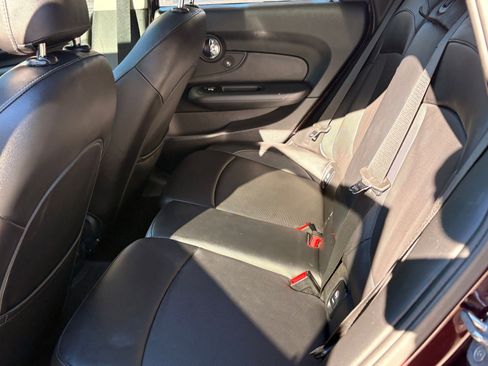 Used 2016 MINI Cooper Clubman image 14
