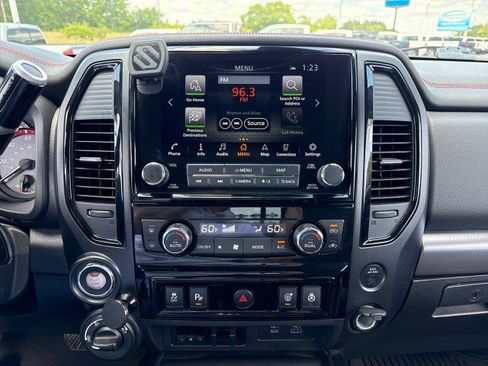 Used 2021 Nissan Titan PRO-4X w/ Pro-4x Convenience Package AWD/4WD image 27