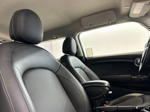 Used 2016 MINI Cooper 2-Door Hardtop FWD image 25