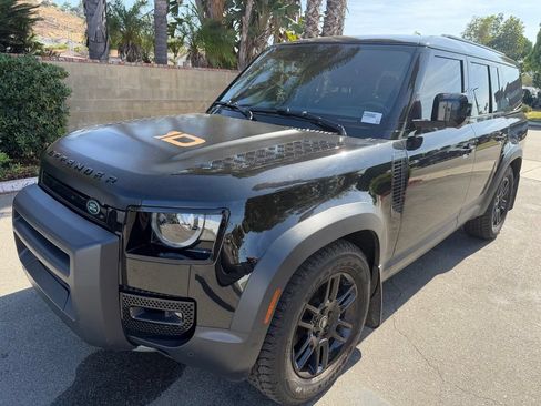Used 2023 Land Rover Defender 130 SE AWD/4WD image 5