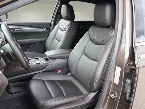 Used 2020 Cadillac XT5 Luxury FWD image 12