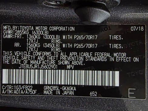 Used 2018 Toyota 4Runner SR5 w/ Wilderness Package image 38