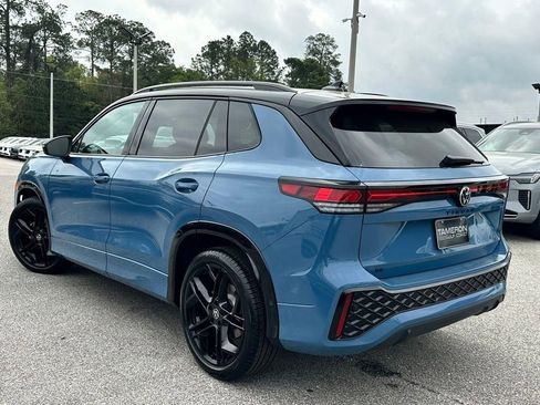 New 2026 Volkswagen Tiguan SE R-Line FWD image 4