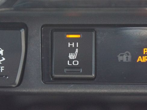 Used 2024 Toyota RAV4 XLE w/ Convenience Package AWD/4WD image 8
