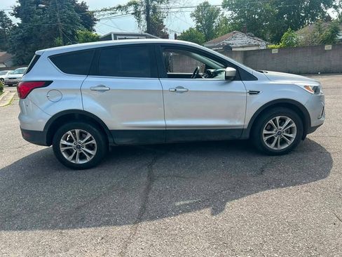 Used 2019 Ford Escape SE AWD/4WD image 4