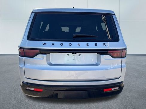 Used 2024 Jeep Wagoneer Series II AWD/4WD image 3
