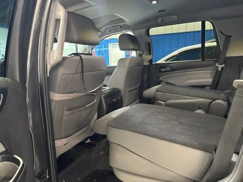 Used 2018 Chevrolet Tahoe LT w/ Luxury Package AWD/4WD image 9