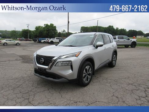 Used 2022 Nissan Rogue SV AWD/4WD image 3