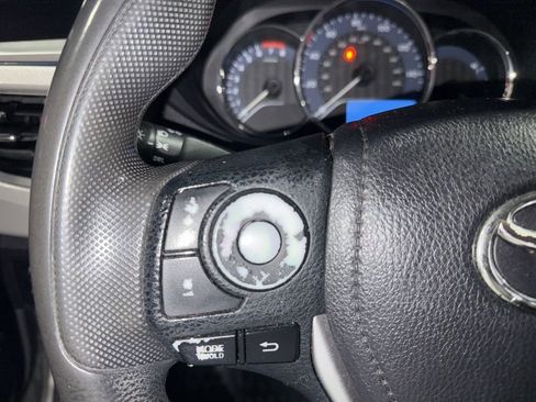 Used 2016 Toyota Corolla LE image 17