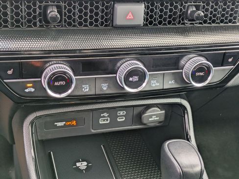 Used 2025 Honda CR-V EX-L image 24