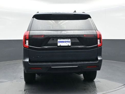 Used 2025 Ford Expedition Platinum w/ Stealth Performance Package AWD/4WD image 7