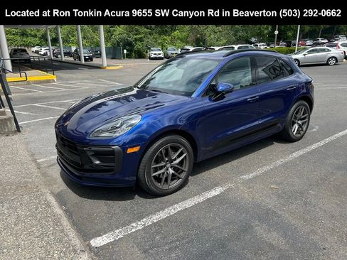 Used 2025 Porsche Macan AWD/4WD image 7
