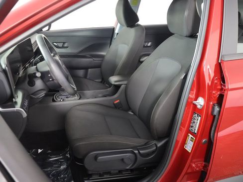 Used 2025 Hyundai Kona SE FWD image 26