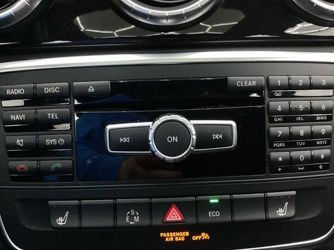 Used 2014 Mercedes-Benz CLA 250 4MATIC image 36