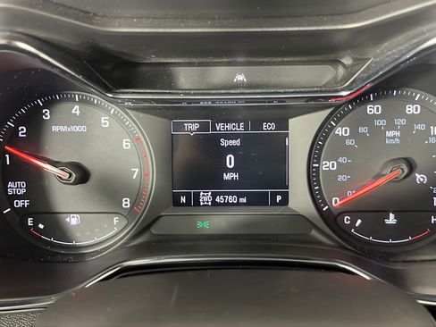 Used 2023 Chevrolet TrailBlazer LT AWD/4WD image 24