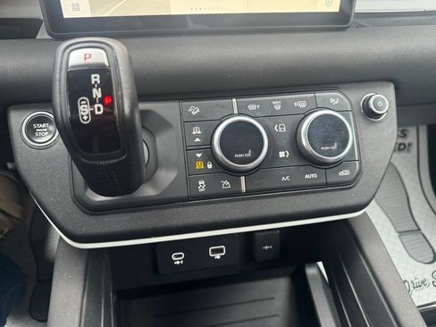Used 2023 Land Rover Defender 110 X-Dynamic SE AWD/4WD image 26