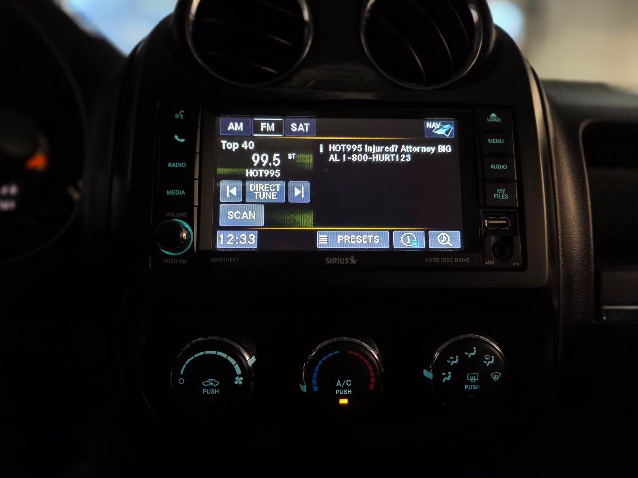 Used 2015 Jeep Patriot High Altitude AWD/4WD image 29