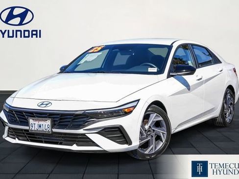 Certified 2025 Hyundai Elantra Sport image 1