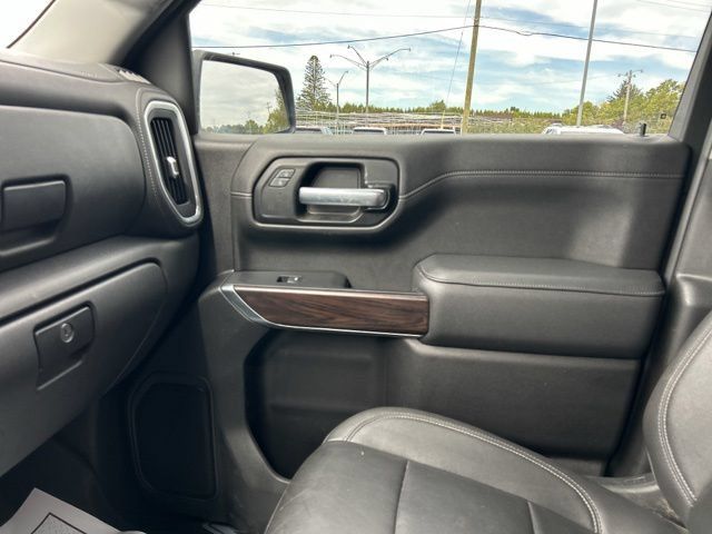 Used 2021 GMC Sierra 1500 SLT AWD/4WD image 43