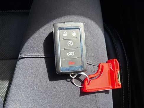 Used 2025 Jeep Grand Cherokee L Overland w/ Trailer Tow Package image 31