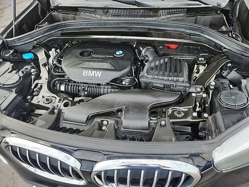 Used 2019 BMW X1 xDrive28i w/ Convenience Package AWD/4WD image 14