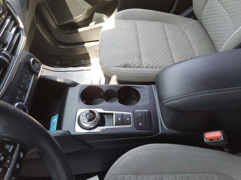 Used 2020 Ford Escape SE image 14