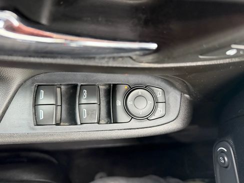 Used 2018 Chevrolet Equinox LT AWD/4WD image 22