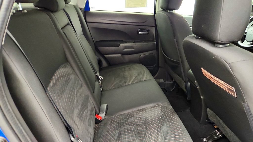 Used 2015 Mitsubishi Outlander Sport SE AWD/4WD image 23