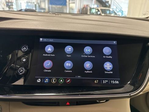 Used 2022 Buick Envision Avenir w/ Technology Package II image 26