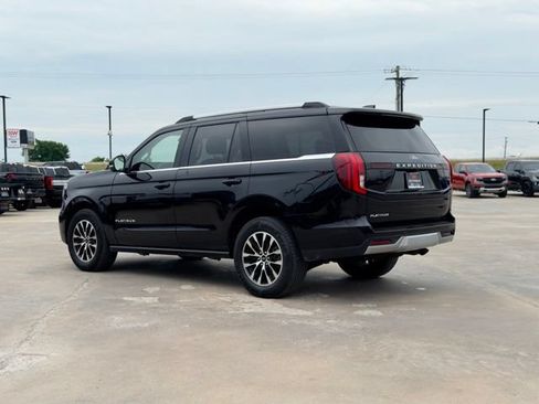 Certified 2025 Ford Expedition Platinum AWD/4WD image 5