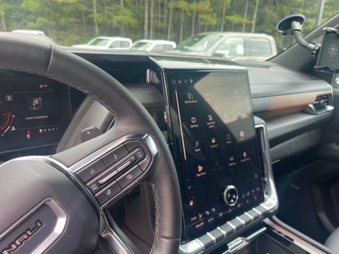 Used 2025 GMC Yukon XL Denali w/ Sun & Power Step Package AWD/4WD image 41