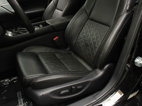 Used 2020 Nissan Maxima Platinum w/ Sport Mat Group FWD image 18