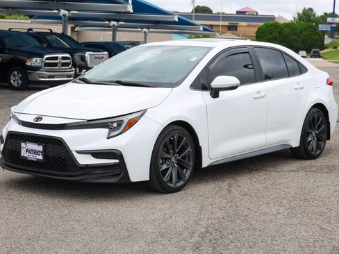 Used 2024 Toyota Corolla SE w/ SE Premium Package FWD image 28