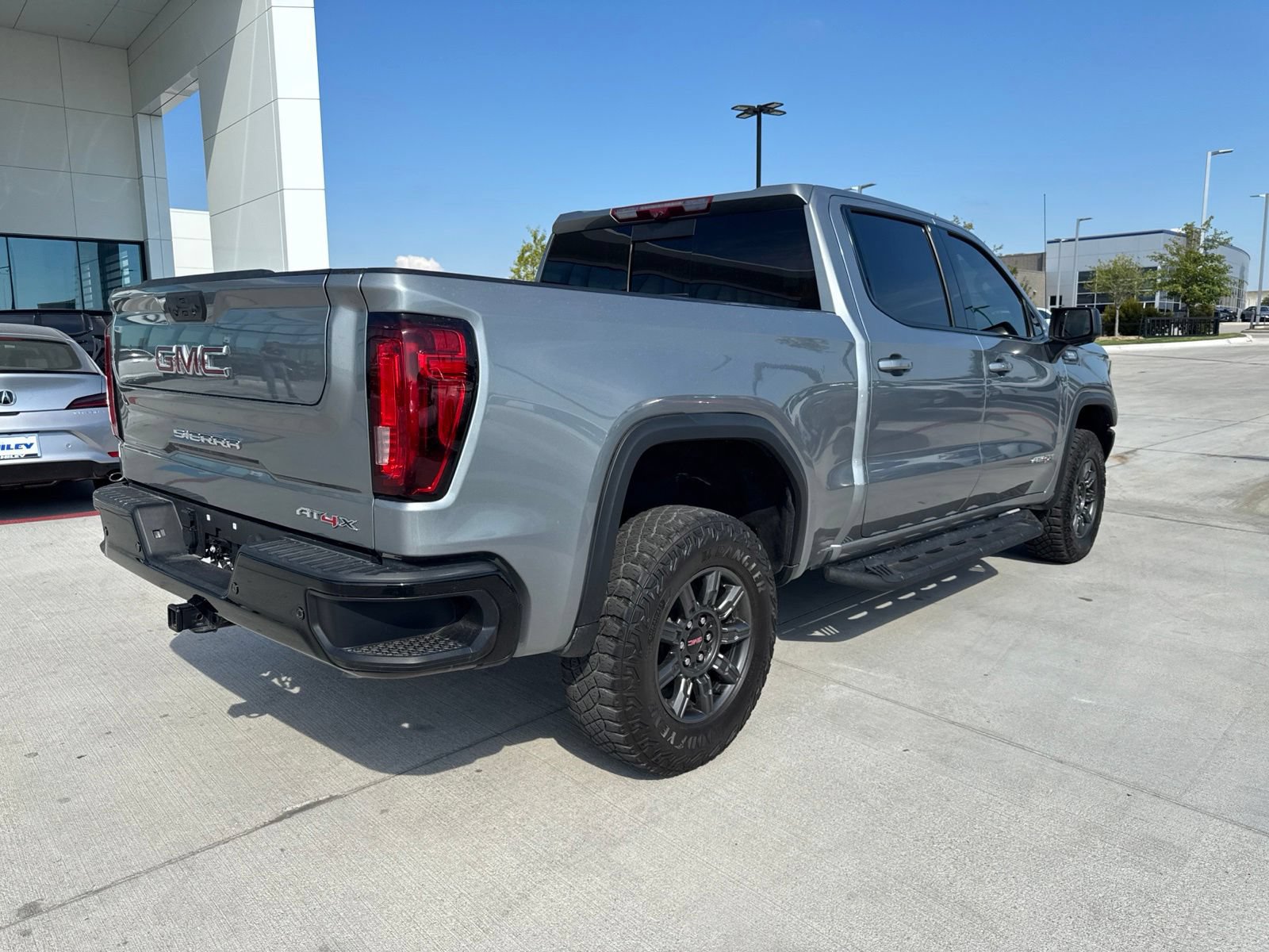Used 2024 GMC Sierra 1500 AT4X AWD/4WD image 8