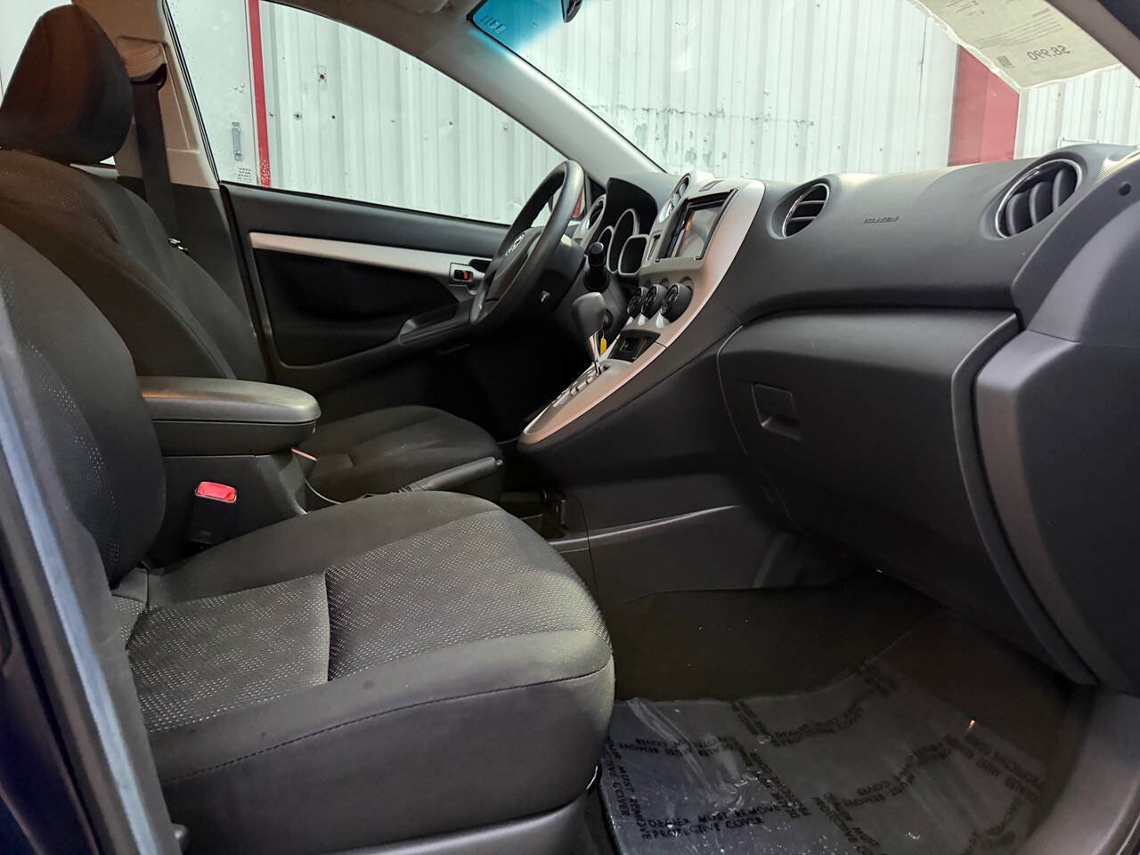 Used 2009 Toyota Matrix S FWD image 4