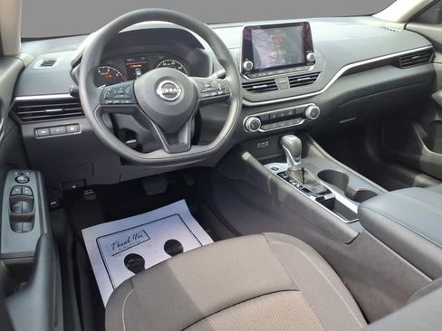 Used 2025 Nissan Altima 2.5 S image 6