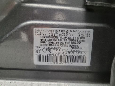 Used 2020 Nissan Sentra SV FWD image 33