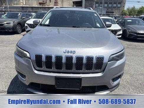 Used 2019 Jeep Cherokee Limited AWD/4WD image 11