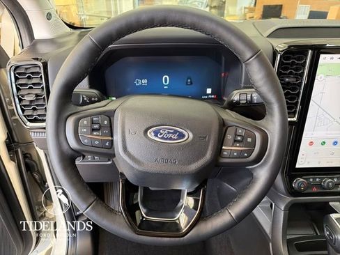 New 2025 Ford Ranger Lariat image 17