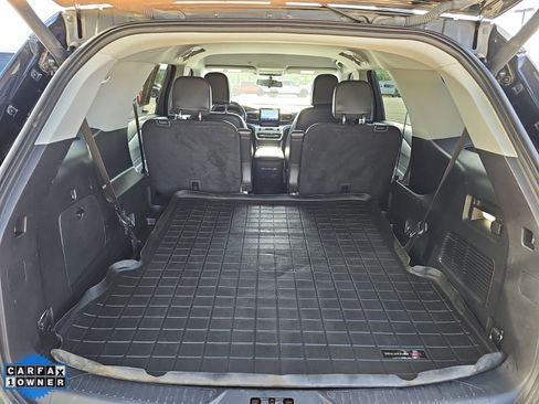 Used 2022 Ford Explorer XLT w/ Equipment Group 202A RWD image 35