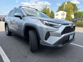 Used 2025 Toyota RAV4 XLE w/ Convenience Package AWD/4WD video 1